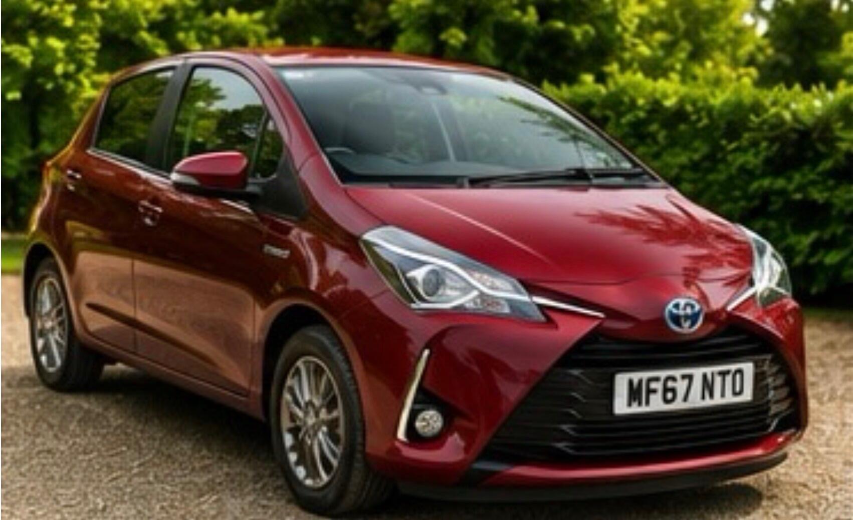 2017 Toyota Yaris — photo 9
